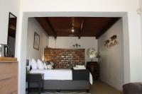 B&B Tulbagh - 1920s Charm on Waveren - Bed and Breakfast Tulbagh