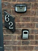 Visit Luton With This 2 BR Rental - Sleeps 6 - B&B