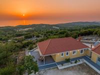 Villa Marilou - B&B Karyá