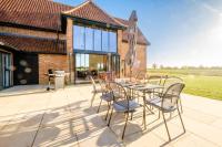 Upper Barn - a large family house by Aldeburgh Coastal Cottages - B&B Ufford