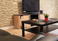 "Colbert Triplex" 3 chambres - Balcon - Patio - Cathédrale - B&B Tours