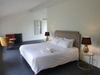 Doppelzimmer mit Poolblick