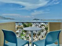 B&B Giardini-Naxos - La Finestra sul Mare Modern Apartment - Bed and Breakfast Giardini-Naxos