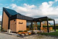 Luxury Mobile Home with Hot Tub