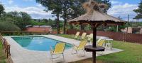 La Calma, casa frente al río, gran parque y pileta - B&B