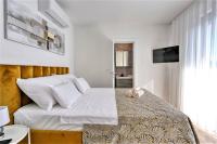 Villa Lela - Heated Pool, Sauna, BBQ, Activities - B&B Privlaka