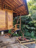 Yogachal Vista Mar Bamboo House in the Jungle - B&B Ojochal