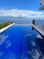 Chambre Lit Queen-Size - Vue sur Mer