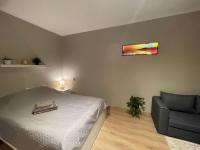 Cozy apartment close to Riga Airport - B&B Riga