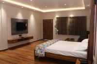 B&B Rāiganj - Birsha Munda Guest House - Bed and Breakfast Rāiganj