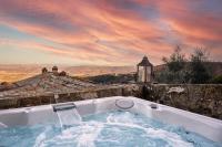 Villa La Fortezza with private jacuzzi