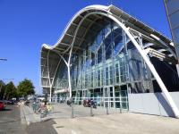 37m2 lumineux face gare SNCF, WIFI et café et thé offerts - B&B