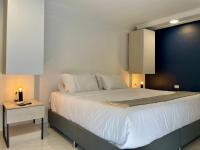 Apartments with Jacuzzi in El Poblado by Wynwood House - Chambres d’hôtes Medellín