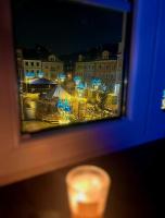 Rynek 23 LUX, apartament z widokiem na ratusz , parking free pod domem - Chambres d'hôtes Gliwice