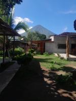 Hostal Bullshark - B&B Cuatro Esquinas