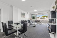 Prime Position! 3Bed/2Bath/1Car ~ 10mins to CBD - B&B Brisbane