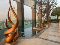 Luxurious River View With Train Access - B&B Bangkok