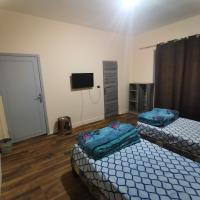 Dreibettzimmer mit eigenem Bad