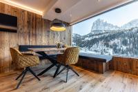 Enjoy Dolomites - Chalet - B&B Santa Cristina Valgardena