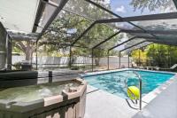 B&B Bradenton - Villa Paradiso: Heated Pool+SPA+Table Games - Bed and Breakfast Bradenton