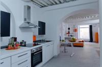 One-Bedroom Apartment - Vico Gelsa 9R