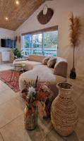 B&B Rheezerveen - ZEN-bungalow NO 2 met sauna en hottub - Bed and Breakfast Rheezerveen