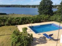 Exclusive rental of the Entire Spacious Ground Floor - Chambres d'hôtes Sollentuna