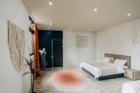 Camera Queen Superior