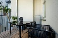 Contemporary apartment with a balcony. - Ferienwohnung Wien