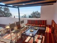 B&B Taghazout - Superbe appartement , grande terrasse vue mer et montagne Taghazout - Bed and Breakfast Taghazout