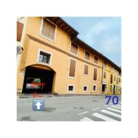Romantic Central Apartment on Garda Lake Private Parking Terrace and AC - B&B Desenzano del Garda