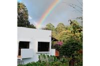Espaciosa casa a pasos del centro de Boquete - Ferienwohnung Bajo Boquete
