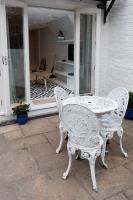 2Beds apartment Garden & Jacuzzi Kensington - Bed and Breakfast Londen