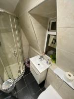 Fabulous Private Bedrooms near Euston Station, Central London - B&B Londra