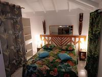 B&B Sainte-Anne - La Kaza Tresor - Joli appartement T2 et spa privé - Bed and Breakfast Sainte-Anne