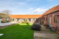 Hill House Farm Cottages - B&B