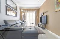 B&B Midrand - Pax Private - Luxury Mr Grey Penthouse - Bed and Breakfast Midrand