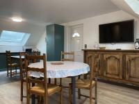 211 - T3 entièrement rénové en plein centre de Plurien à moins de 5 minutes des Plages - B&B Plurien