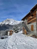 Baita Chalet La Masun beautiful view - B&B Chiesa in Valmalenco