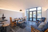 New 2 Bedroom Home at Waterhead Range by LetMeStay - B&B
