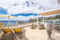 SkyView Penthouse Apartment by LovelyStay - B&B Funchal