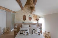 MAISON V AU COEUR DU VILLAGE Alpilles - Chambres d'hôtes Maussane