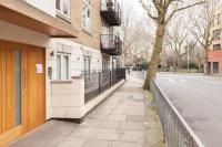 Three Bedroom Apartment by Beautiful Park - B&B London