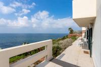 A pretty house overlooking the sea - B&B