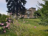 B&B Saint-Ciers-de-Canesse - Château Les Tours Seguy - Bed and Breakfast Saint-Ciers-de-Canesse