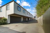 Chester St East - Christchurch Holiday Homes - B&B