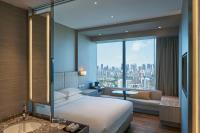 Premier Guest Room King with Skyline View