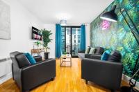 B&B Birmingham - Funky Arcadian Center Apartment By Azura Nights - Bed and Breakfast Birmingham