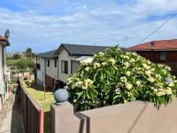 Ocean-View Retreat for Family Getaways - B&B