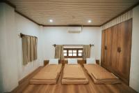 Mixed Dormitory Room